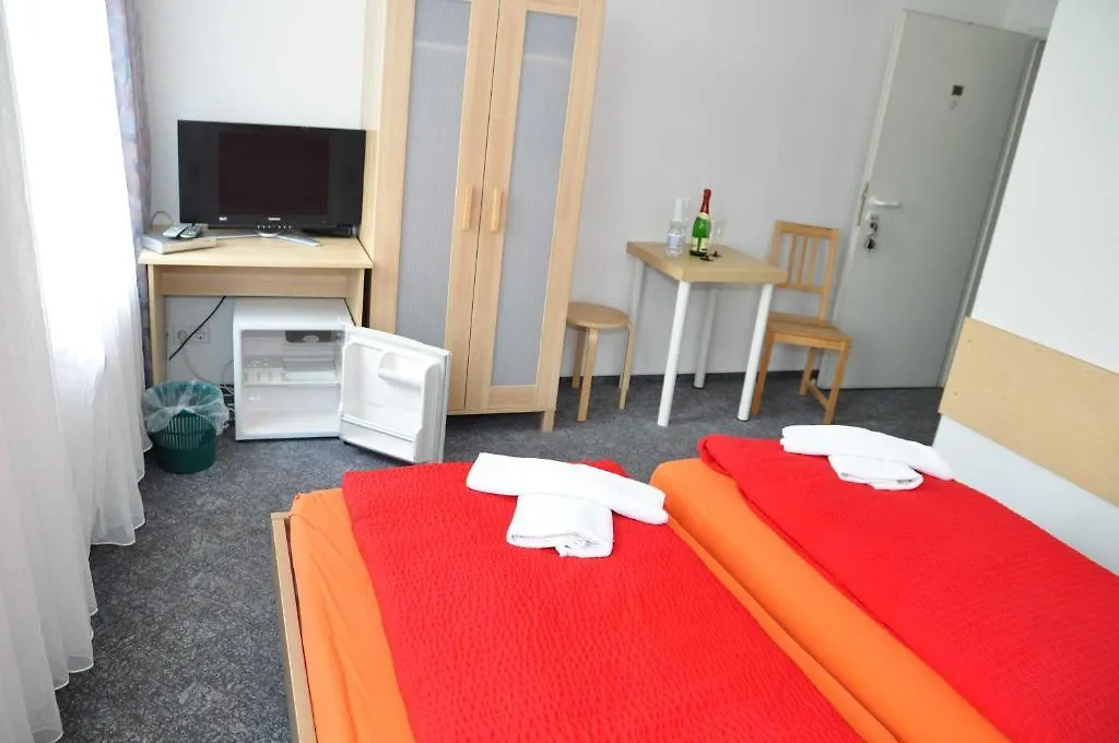 Pension Leipzig Georgplatz 3*,  Germany