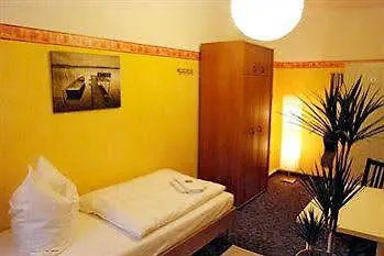 Pension Leipzig Georgplatz 3*,  Germany